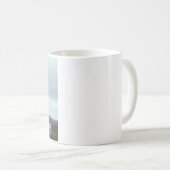 Celtic Lady Posing vor alten Steinen Kaffeetasse (VorderseiteRechts)