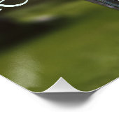 Celtic Lady Posing vor alten Steinen Poster (Ecke)