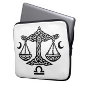    Celtic Libra Waage von BurnsInHell Laptopschutzhülle (Vorderseite Links)