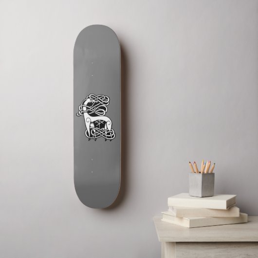 Celtic/Nordic Reh Skateboard (Wandkunst)