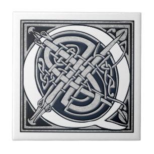 Celtic Q Monogram Fliese