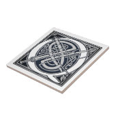 Celtic Q Monogram Fliese (Seite)
