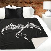Celtic Tribal Dragon Schwarz-weiß Sherpadecke