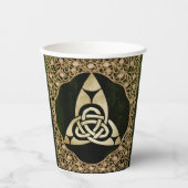 Celtic Trinity Knot on Forest Shadows Pappbecher (Vorderseite)