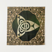 Celtic Trinity Knot on Forest Shadows Wandteppich (Vorderseite (Horizontal))