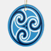 Celtic Triskele Muster, Sky Blue und White Keramikornament (Links)