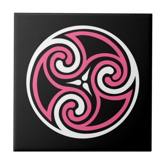 Celtic Triskele Ornament, Fuchsia, Black and White Fliese (Vorderseite)