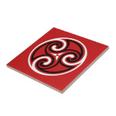 Celtic Triskele Ornament, Red, Black and White Fliese (Seite)