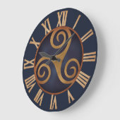 Celtic Triskelion (blau) Custom Große Wanduhr (Winkel)