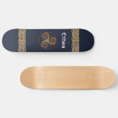 Celtic Triskelion (blau) Custom Skateboard (Horizontal)