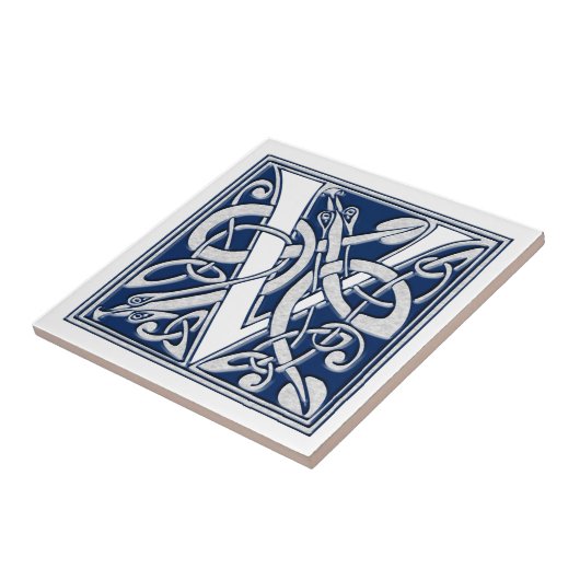 Celtic V Monogram Fliese (Seite)