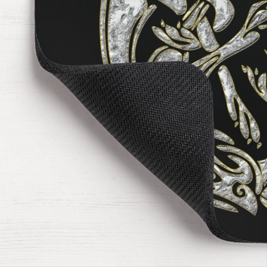 Celtic verfolgt traditionelles Verzierungsgold und Mousepad (Ecke)