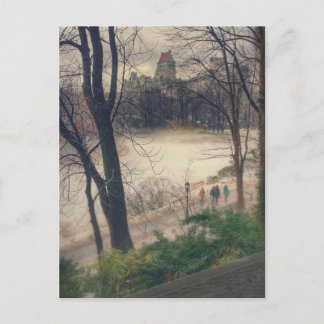 Central Park an einem warmen Wintertag. Postkarte