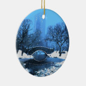 Central Park Bridge bei Twilight im Schnee Keramik Ornament (Rechts)