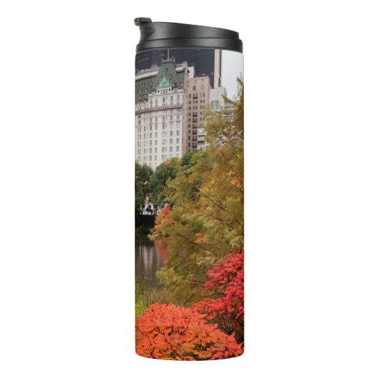 Central Park in Herbst Custom Initialen tumbler Thermosbecher (Nach rechts gedreht)