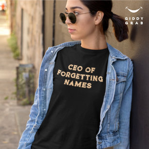 CEO von Vergessene Namen Lustiger Charakter Zitat T-Shirt