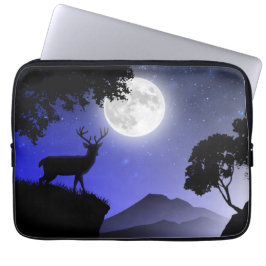 Cerf sous la lune bleu laptopschutzhülle