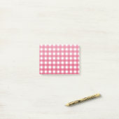 Cerise Gingham Post-it Klebezettel (Auf Schreibtisch)