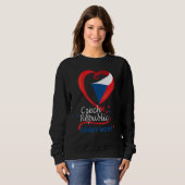 Cerny Most Czech Republic Herzenflagge Sweatshirt (Vorne ganz)