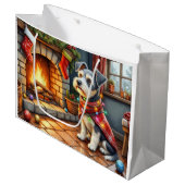 Cesky Terrier Fireplace with Christmas Lights Große Geschenktüte (Vorderseite Schrägansicht)