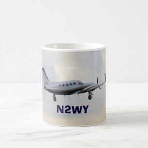 Cessna 414 im Flug, N2WY Kaffeetasse