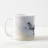 Cessna 414 im Flug, N2WY Kaffeetasse (Links)