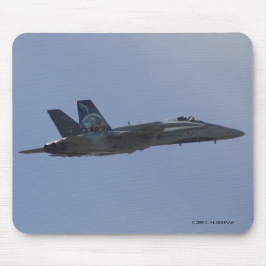 CF-18 Jahrestag der Hornissen-50. Mousepad (Vorne)