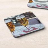 Chablis zwei coole Biere bei 42 Grad heißem Sommer Untersetzer (Linke Seite)