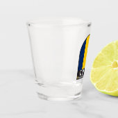 Chad Flag Emblem gestört Vintag Schnapsglas (Links)