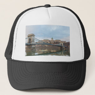 Chain Bridge with Buda Castle Hungary Budapest Truckerkappe