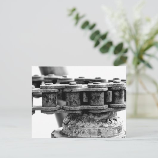 Chain Driven Postkarte (Stehend Vorderseite)