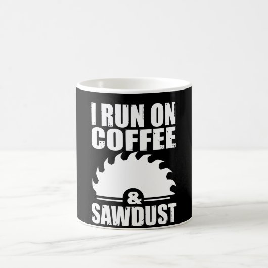CHAINSAW WHISPERER T-Shirt   Kaffeetasse (Mittel)
