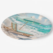 Chaise Lounge auf dem Sand des weißen Ozeans Pappteller (Schrägansicht)