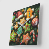 Chalk Zeichne dekorierte Weihnachtskekse Grün Quadratische Wanduhr (Winkel)