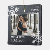 Chalkboard 1. Weihnachten Mr. & Mrs. Foto Keramikornament (Links)