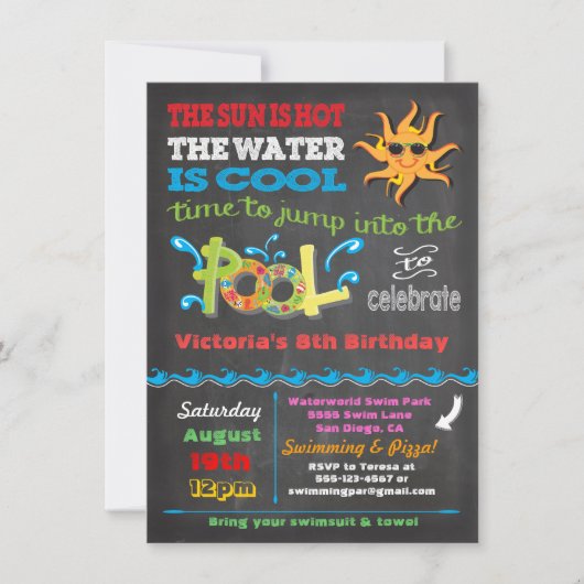 Chalkboard Birthday Pool Party Einladung (Vorderseite)