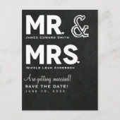 Chalkboard Chalk Herr & Mrs. Wedding Save the Date Ankündigungspostkarte (Vorderseite)