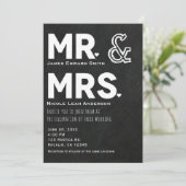 Chalkboard Chalk Herr & Mrs. Wedding Verlobung Einladung (Stehend Vorderseite)