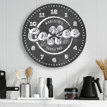 Chalkboard Coffee House Bar Monogram Custom Große Wanduhr<br><div class="desc">Chalkboard Coffee House Bar Monogram Custom Large Clock. Personalized custom name kitchen wall clock in trendy chalkboard style with two custom text areas you can personalize to make this your very own. Would look fantastic in a coffee or paris cafe themed kitchen!</div>