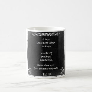 Chalkboard-Design mit Lao Tzu Inspiration Zitat Kaffeetasse