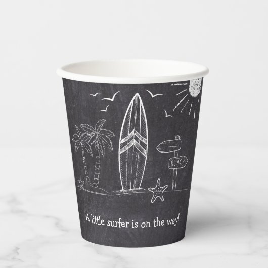 Chalkboard ein kleines Surfer Baby Dusche Pappbecher (Vorderseite)