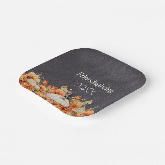 Chalkboard Fall Pumpen Floral Friendsgiving Jahr Pappteller (Gewinkelt)