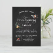 Chalkboard Friendsgiving Dinner Country Chic Einladung (Stehend Vorderseite)