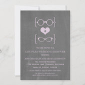 Chalkboard Geeky Glasses Paare Dusche einladen Einladung (Vorderseite)