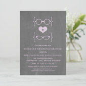 Chalkboard Geeky Glasses Paare Dusche einladen Einladung (Stehend Vorderseite)