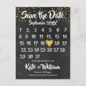 Chalkboard Gold Liebe Herzkalender Save the Date Ankündigungspostkarte (Vorderseite)