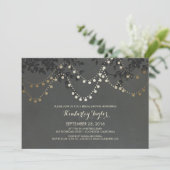 Chalkboard Gold String Lights Brautparty Einladung (Stehend Vorderseite)