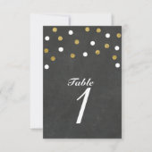 Chalkboard Gold & White Confetti Tischnummer Card (Vorderseite)