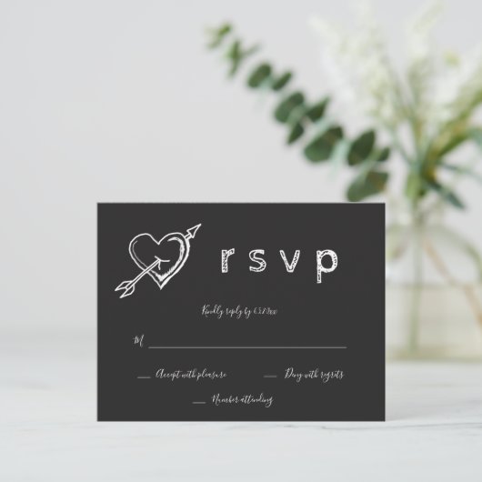 Chalkboard Herz rustikale Hochzeit rsvp Postkarten (Stehend Vorderseite)