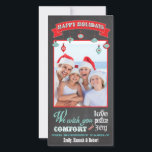 Chalkboard Holiday Foto Card<br><div class="desc">Coole und moderne Chalkboard Happy Holidays Fotokarte mit lustigen grafischen Schriftart,  Bannern und dekorativen Hängendekoren an der Tafel oder im Chalkboard Hintergrund. Handgezeichnete Abbildung von McBooboo.</div>
